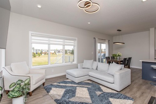 18 Thorne Place, Red Deer, AB 
