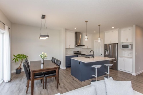 18 Thorne Place, Red Deer, AB 