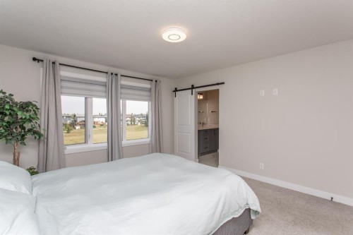 18 Thorne Place, Red Deer, AB 