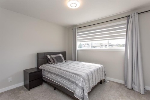 18 Thorne Place, Red Deer, AB 