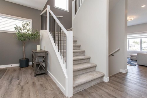 18 Thorne Place, Red Deer, AB 
