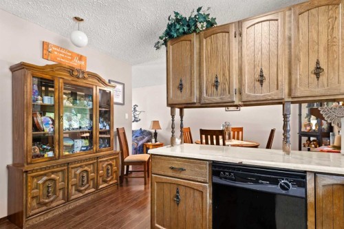 40 Laura Close, Penhold, AB 