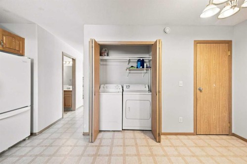 28 Terrace Heights Drive, Lacombe, AB 