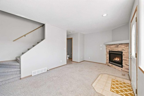 28 Terrace Heights Drive, Lacombe, AB 