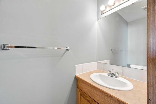 28 Terrace Heights Drive, Lacombe, AB 
