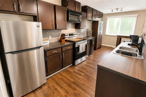 63 Mackenzie Crescent, Red Deer, AB 