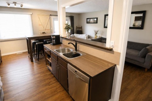 63 Mackenzie Crescent, Red Deer, AB 