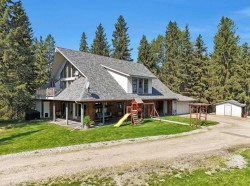 4 GREENWOOD Way Rural Clearwater County, AB T0M 0M0