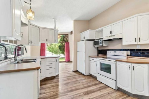 18 Odell Green, Red Deer, AB 