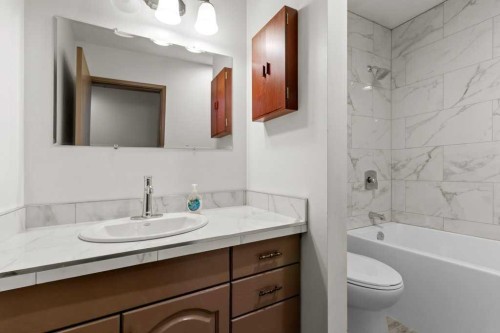 18 Odell Green, Red Deer, AB 