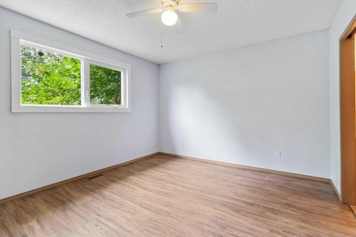 18 Odell Green, Red Deer, AB 