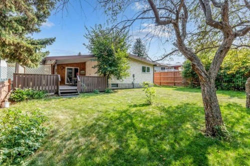 18 Odell Green, Red Deer, AB 