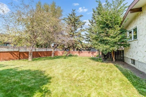 18 Odell Green, Red Deer, AB 