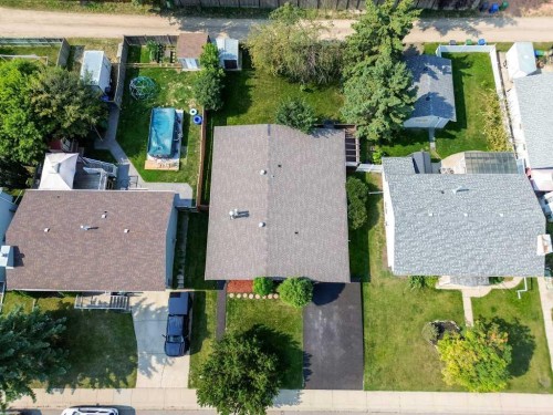 18 Odell Green, Red Deer, AB 