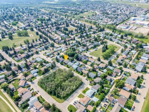 18 Odell Green, Red Deer, AB 