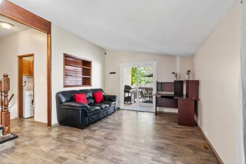 18 Odell Green, Red Deer, AB 