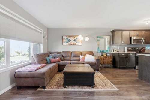 41 Crestview Boulevard, Sylvan Lake, AB 