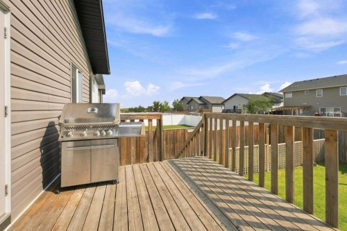 9 Trinity Street, Lacombe, AB 