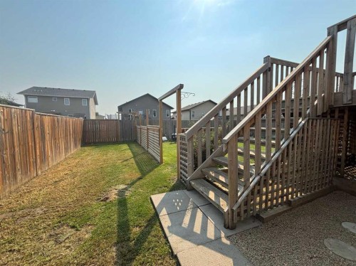 9 Trinity Street, Lacombe, AB 