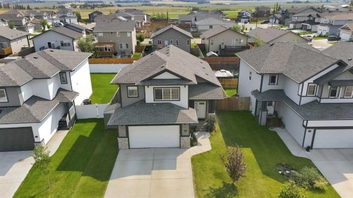 9 Trinity Street, Lacombe, AB 