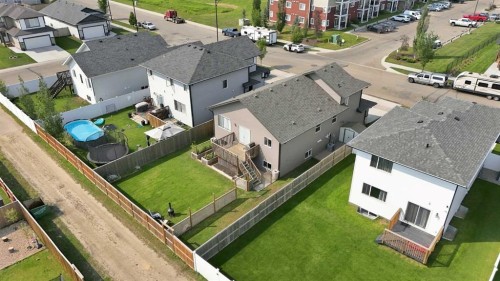 9 Trinity Street, Lacombe, AB 