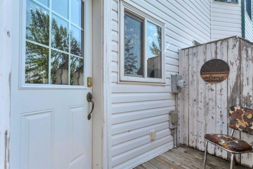 5430 45 Street, Lacombe, AB 