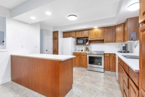 3 Goodacre Close, Red Deer, AB 