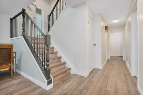 3 Goodacre Close, Red Deer, AB 