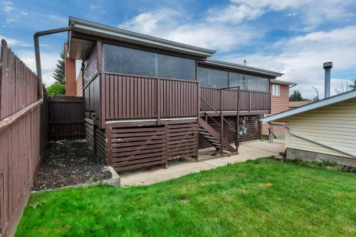 3 Goodacre Close, Red Deer, AB 