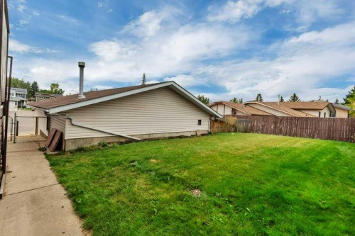 3 Goodacre Close, Red Deer, AB 