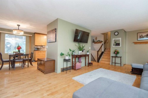 7 Martin Close, Red Deer, AB 