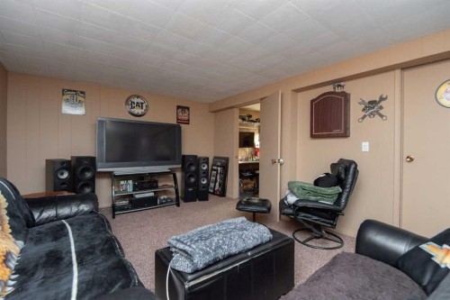 7 Martin Close, Red Deer, AB 
