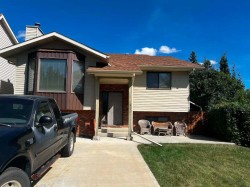 31 Goodall Avenue Red Deer, AB T4P 2R5