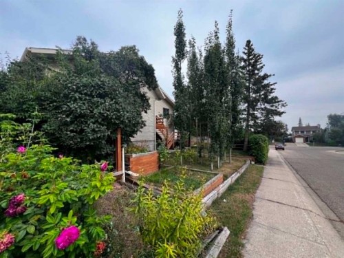 31 Goodall Avenue, Red Deer, AB 