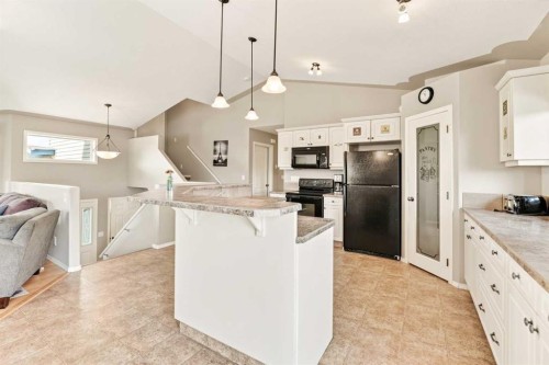 5427 52A Street, Eckville, AB - Indoor Photo Showing Kitchen