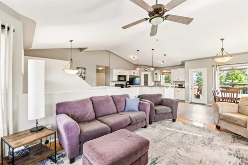 5427 52A Street, Eckville, AB - Indoor Photo Showing Living Room