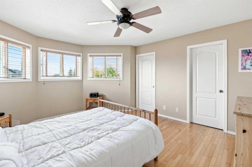 5427 52A Street, Eckville, AB - Indoor Photo Showing Bedroom