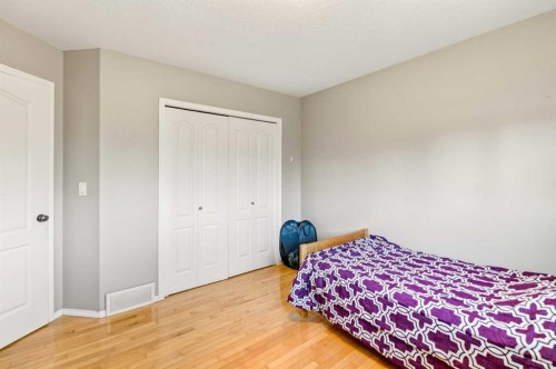 5427 52A Street, Eckville, AB - Indoor Photo Showing Bedroom