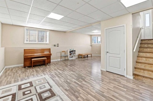 5427 52A Street, Eckville, AB - Indoor Photo Showing Other Room