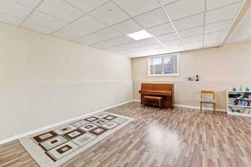 5427 52A Street, Eckville, AB - Indoor Photo Showing Other Room
