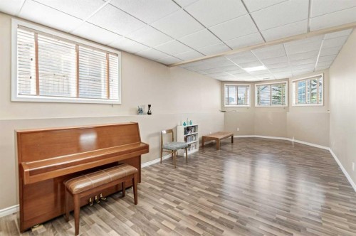5427 52A Street, Eckville, AB - Indoor Photo Showing Other Room