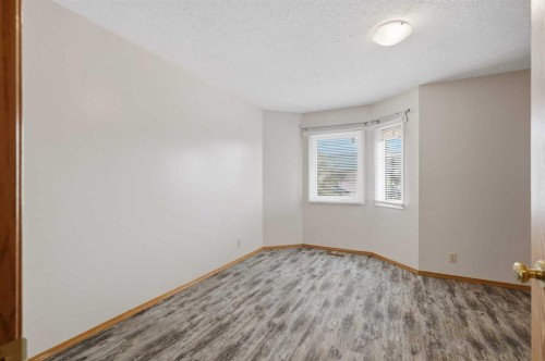 5414 45 Street, Lacombe, AB 