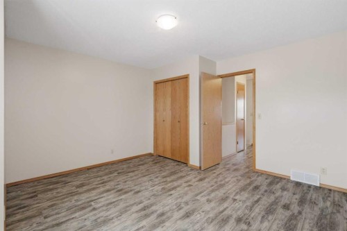 5414 45 Street, Lacombe, AB 