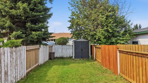 5414 45 Street, Lacombe, AB 