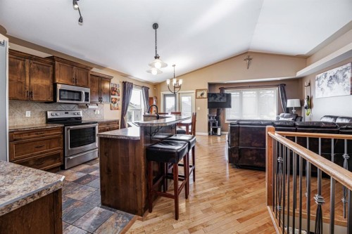 38 Ivany Close, Red Deer, AB 