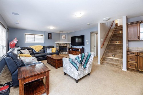38 Ivany Close, Red Deer, AB 