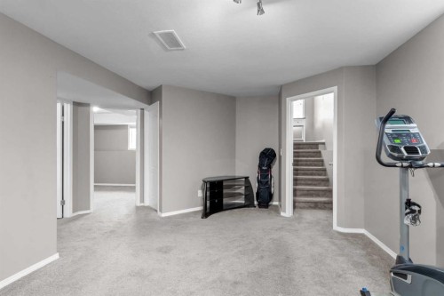27 Vickers Close, Red Deer, AB 