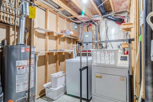 27 Vickers Close, Red Deer, AB 