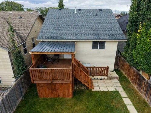 27 Vickers Close, Red Deer, AB 