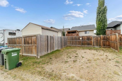 27 Vickers Close, Red Deer, AB 